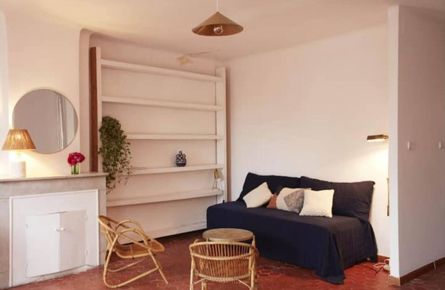 Apartment with terrace in the center of Marseille