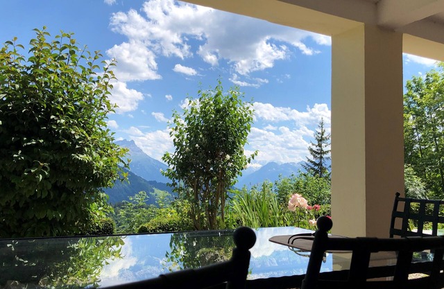 Apartment with terrace and garden for skiers and hikers. Pet friendly!