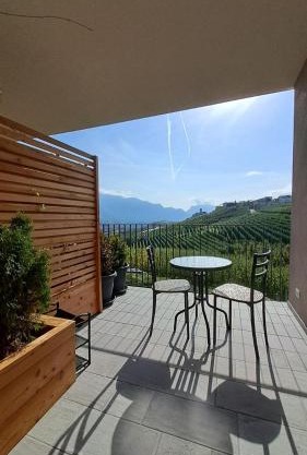Apartment with terrace - Monte Ponente