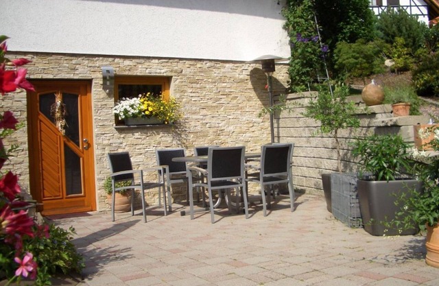 Apartamento 'Wohnung Mit Terasse Im Schwarzwald' con vistas a la montaña, terraza privada y Wi-Fi