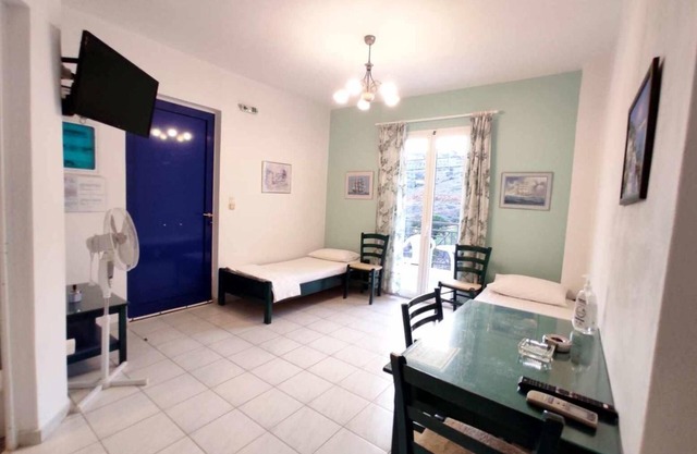 Apartamento 'Zefiros - Horizon Sea View' con vistas al mar, Wi-Fi y aire acondicionado.