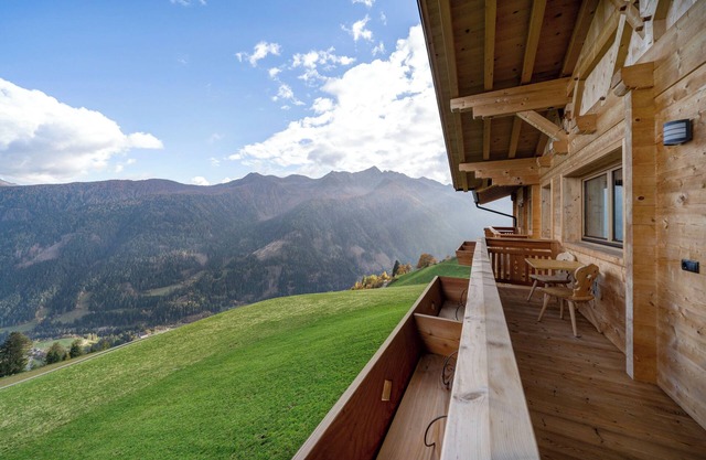 Apartamento 'Zeitvertreibr' con vistas a la montaña, jardín compartido y Wi-Fi