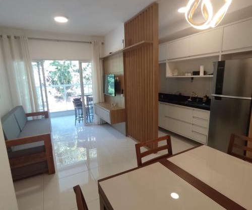 Apartmento novo a 350 m da praia das Toninhas em Ubatuba - 2 dormitórios sendo 1 suite, piscina, varanda gourmet com churrasqueira, ar condicionado, cozinha completa, garagem privativa