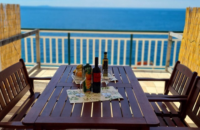 Apartments Ana i Ante Punta (95061-A6) - Milna - island Hvar