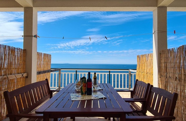Apartments Ana i Ante Punta (95061-A7) - Milna - island Hvar