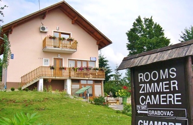 Apartamentos y habitaciones Željko, (15097), Rakovica, Plitvice, Croacia