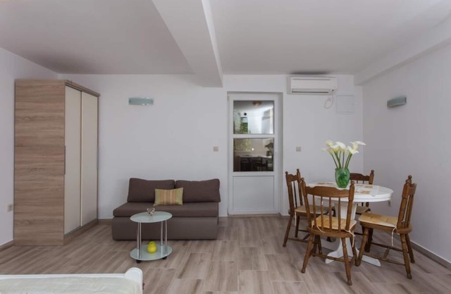 Apartamentos Anka- Estudio con balcón