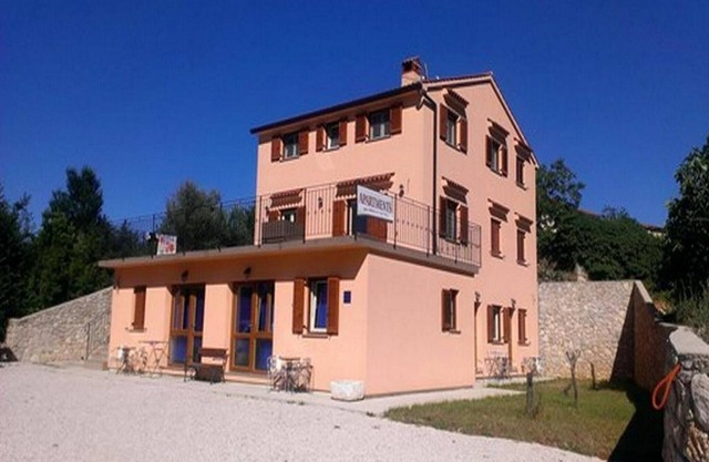 Apartments Barbara with Swimming Pool - Studio Apartment with Swimming Pool