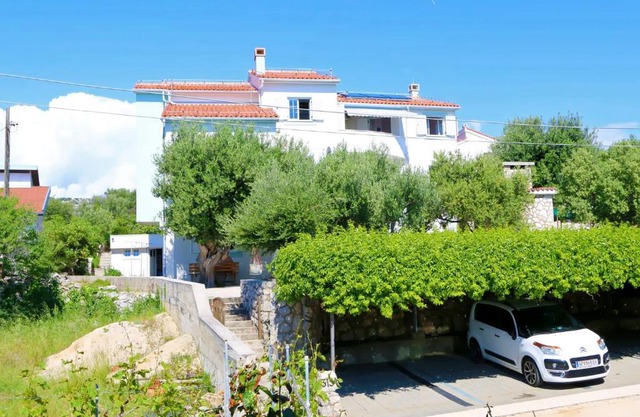 Apartments by the sea Jakisnica, Pag - 6584