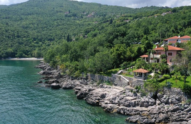 Apartments by the sea Medveja, Opatija - 7722