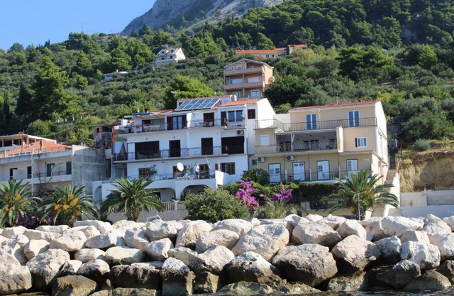 Apartments by the sea Podgora, Makarska - 21378