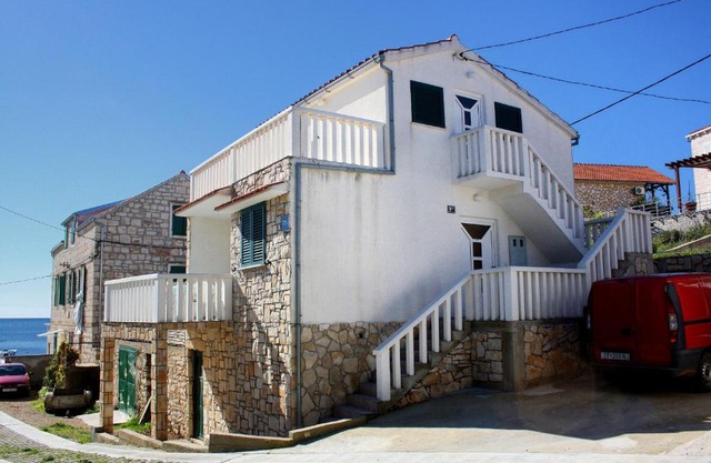 Apartments by the sea Rukavac, Vis - 2478