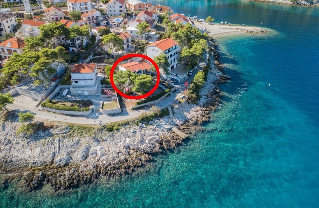 Apartments by the sea Stomorska, Solta - 5190