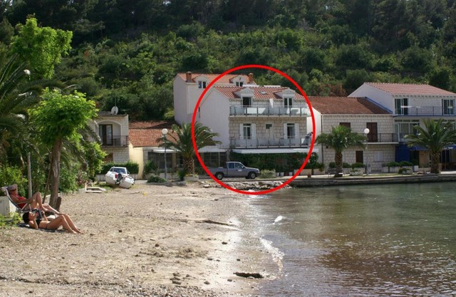 Apartments by the sea Zuljana, Peljesac - 4577