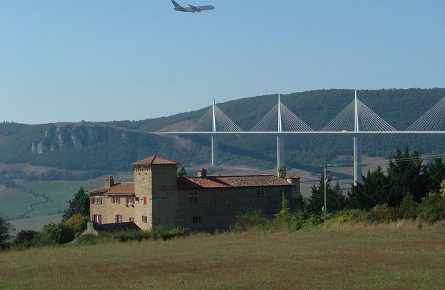 Apartamentos Castillo Cadenède Millau 12 personas. familia o amigos