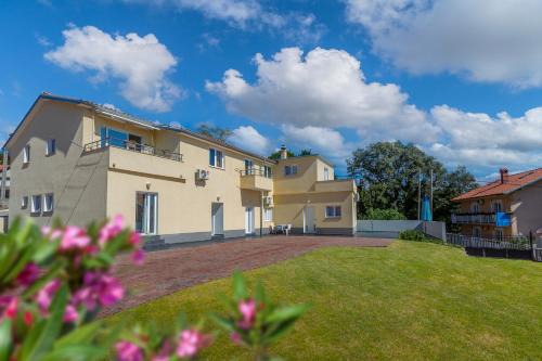 Apartments Dalida