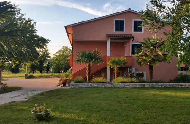 Apartments Davor