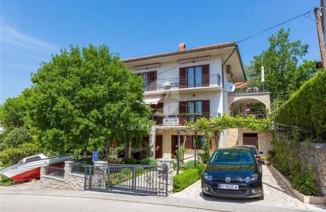 Apartments Dora