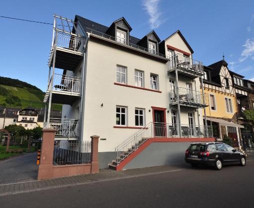 Apartments/Ferienwohnungen Moseluferstrasse