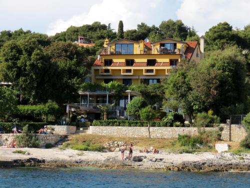 Apartments Figarola