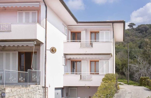 Apartments in a quiet hamlet 5