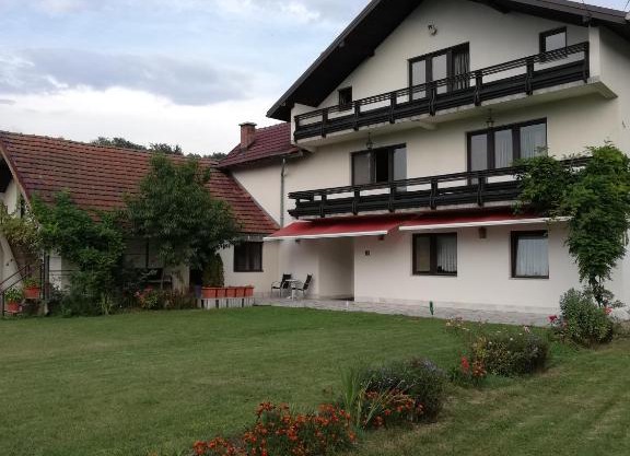 Apartments Kenedy
