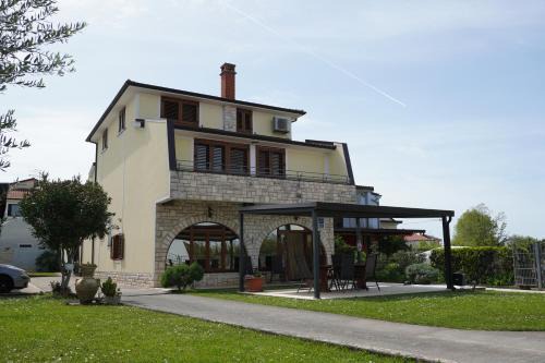 Apartments Krnjic