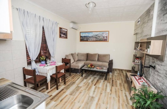 Apartments Phoenix - One Bedroom Apartment with Terrace (1)