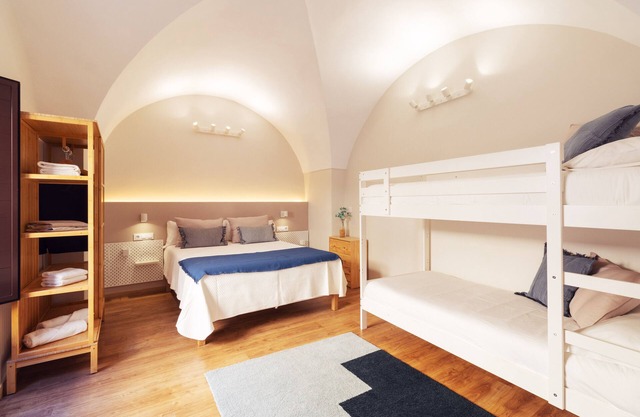 Apartamentos Plaza Mayor 35, 105 Family
