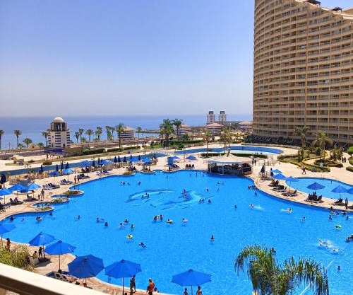 Apartments Porto sokhna pyramids Family Only