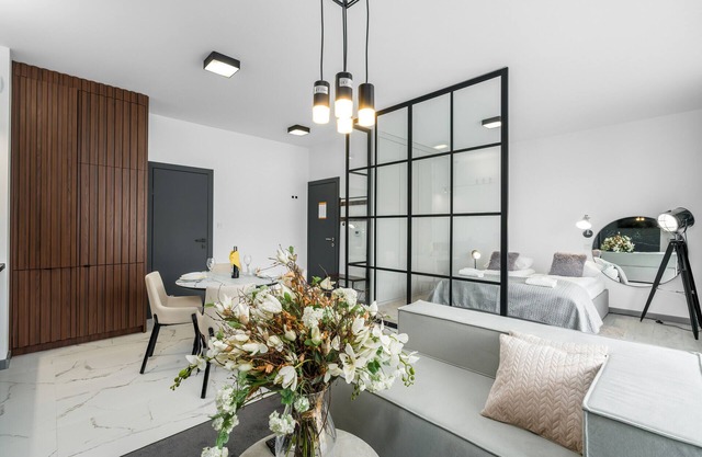 Apartments Poznan Chwaliszewo by Renters