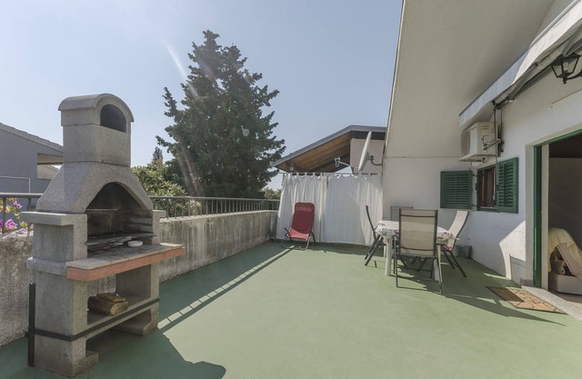 Apartments Romic (83411-A1) - Jadrija