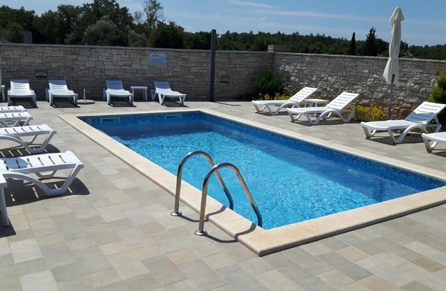 Apartments & Rooms Villa Adamović