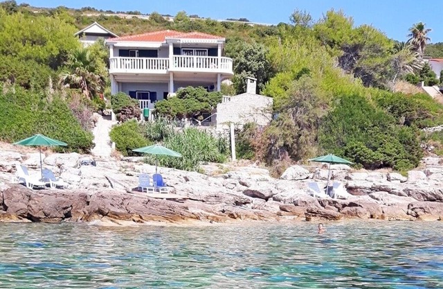 Apartamentos Ružica, (12859), Vis, isla de Vis, Croacia