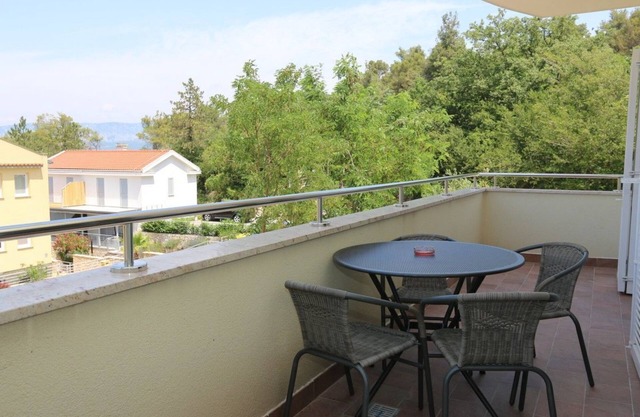 Apartments Sucic Iva i Tea (86111-A1) - Soline - Isla de Krk