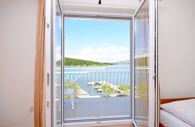 Apartamentos Vila Punta (10691-A2) - Jadrtovac