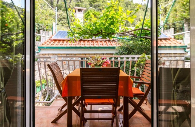 Apartments Hidden gem (11248-A5) - Bogomolje