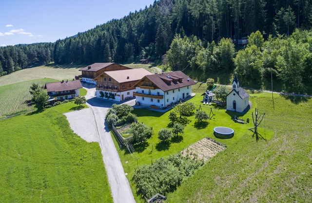 Apartamentos con una vista única en una zona tranquila y piscina.
