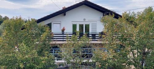 Apartments with parking spaces Duga Resa, Karlovac - 22147