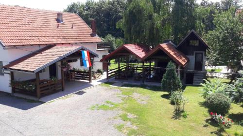Apartments with parking space Smoljanac, Plitvice - 12345