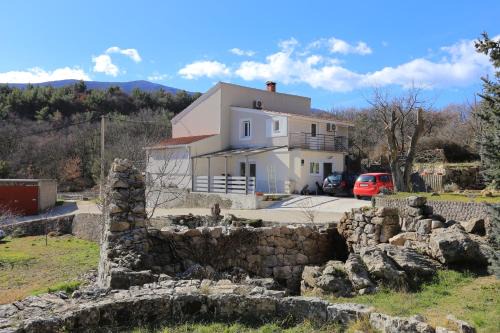 Apartments with parking space Ostrvica, Omis - 13749