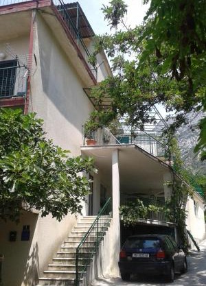 Apartments with parking space Gradac, Makarska - 13196