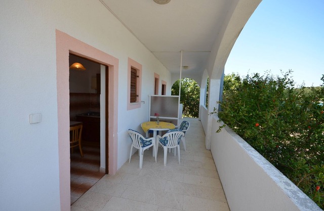 Apartamentos Zlatko (13601-A1) - Jadrtovac