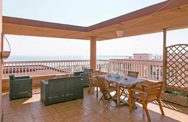 Ático ApartUp Patacona