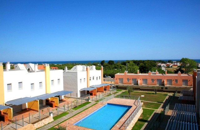 APCOSTAS Via Augusta / Tres Dormitorios