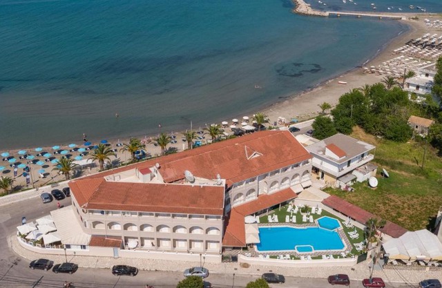 Aphrodite Beachfront Hotel by Konnect, Roda