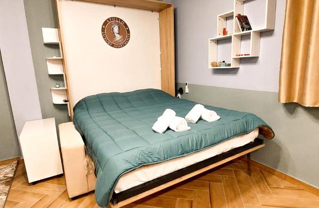 Apollo 4 - Luxury Apartment (City Center Studio)