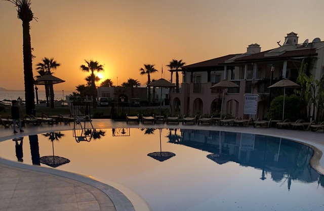 Apollonium beach apartment - 5 pools, 3 minutes to sandy beach