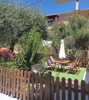 Apostolos & Eleni Family Apartments