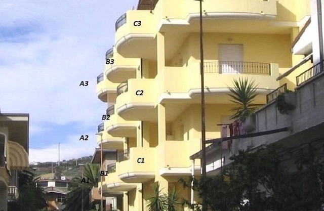 App. on the 1st floor with beautiful sea view just 30mt. from the free beach!!!